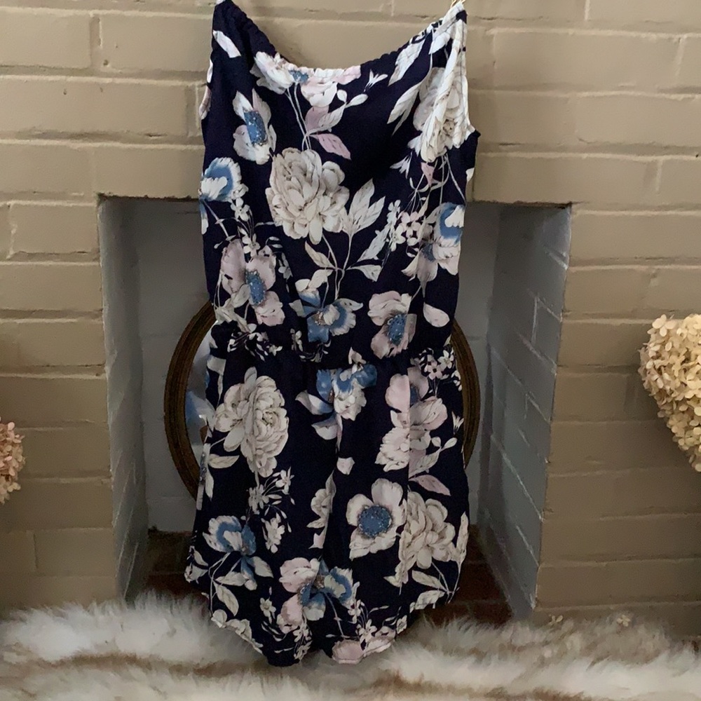 Navy/white floral romper